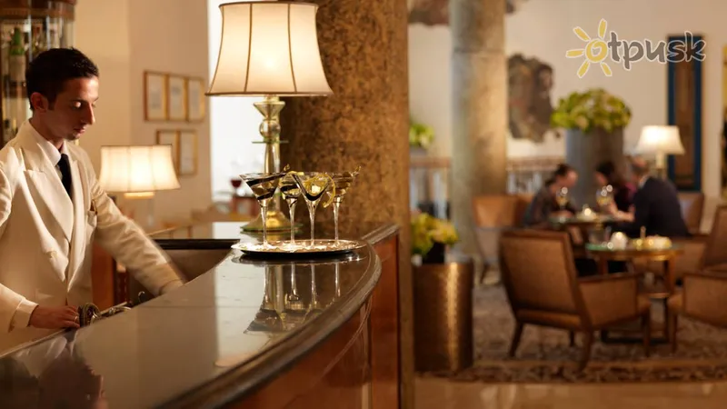 Фото отеля Four Seasons Hotel Milano 5* Милан Италия лобби и интерьер