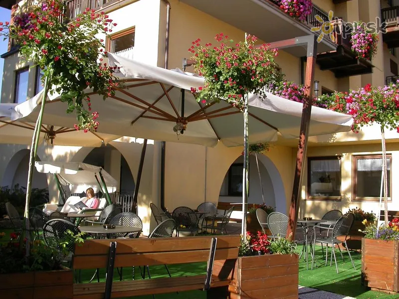 Фото отеля Corona Hotel 3* Валь-ди-Фьемме Италия экстерьер и бассейны