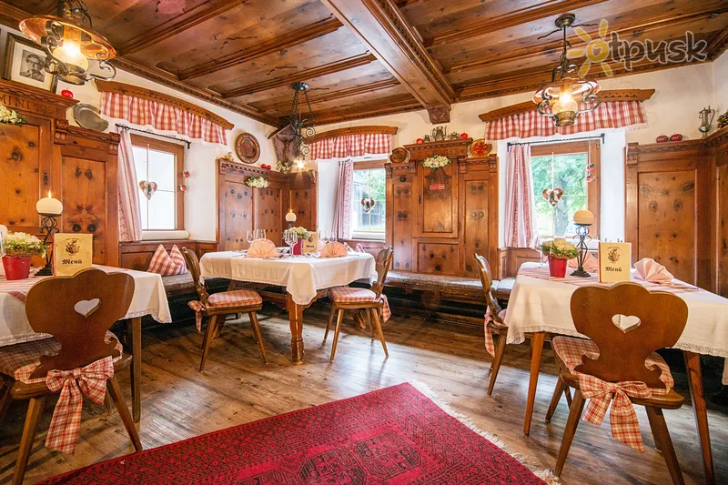 Фото отеля Tannerhof Hotel-Pension 3* Zell am Ziller Austrija barai ir restoranai