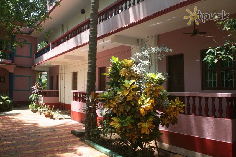 Фото отеля Ospys Shelter Guest House 1* Северный Гоа Индия экстерьер и бассейны