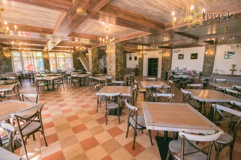 Фото отеля Вилла Олива-Арт 3* Klints Krima bāri un restorāni