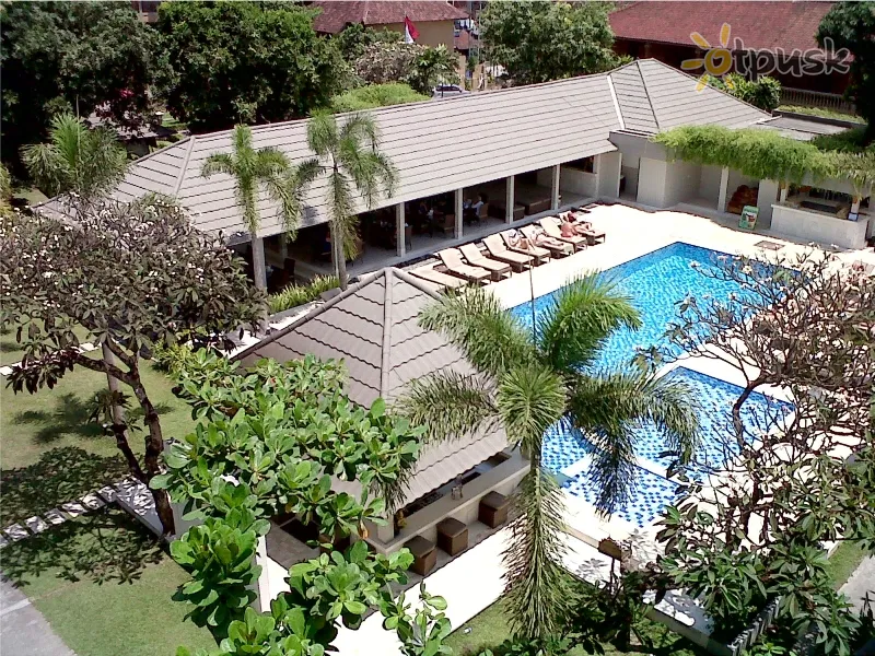Фото отеля Dewi Sri Hotel 3* Kuta (Balis) Indonezija išorė ir baseinai