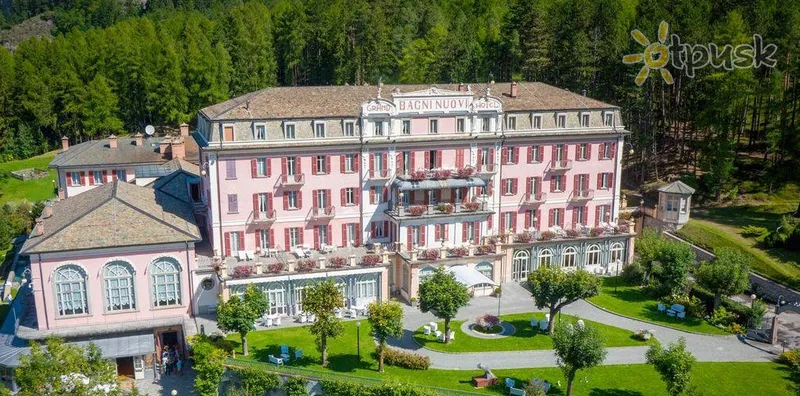 Фото отеля Grand Hotel Bagni Nuovi 5* Bormio Italija išorė ir baseinai