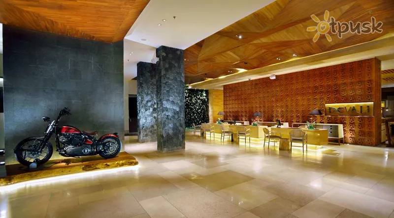 Фото отеля Four Points By Sheraton Bali, Seminyak 4* Семіньяк (о. Балі) Індонезія лобі та інтер'єр