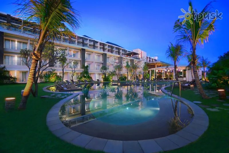 Фото отеля Golden Tulip Bay View Hotel & Convention Centre 4* Džimbarāna (Bali) Indonēzija ārpuse un baseini