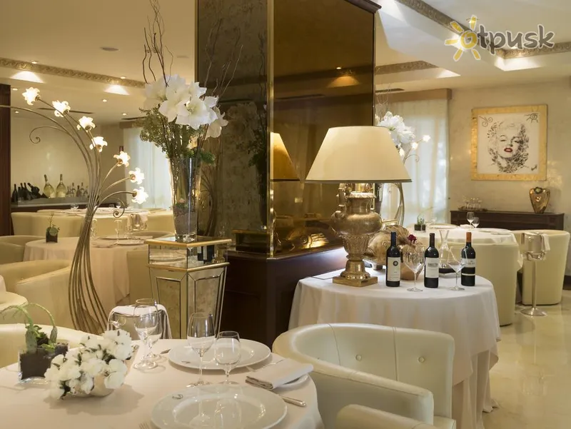 Фото отеля Grand Hotel Imperiale 5* Форте-дей-Мармі Італія бари та ресторани