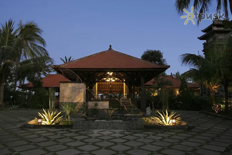Фото отеля Nugraha Lovina 3* Lovina (Bali) Indonēzija ārpuse un baseini