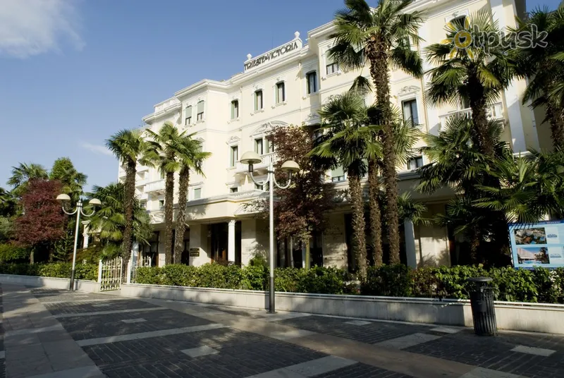 Фото отеля Grand Hotel Trieste & Victoria 5* Абано Терме Італія екстер'єр та басейни