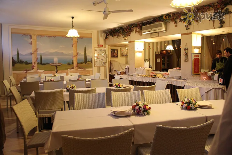 Фото отеля La Residenza Eco Hotel 3* Milāna Itālija bāri un restorāni