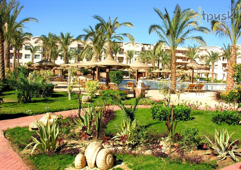 Фото отеля Pyramisa Sunset Pearl Hotel & Apartments 4* Сахл Хашиш Египет экстерьер и бассейны