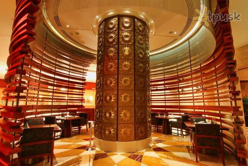 Фото отеля Swissotel Al Ghurair Dubai 5* Дубай ОАЭ бары и рестораны