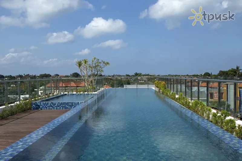 Фото отеля Santika Seminyak Hotel 3* Семіньяк (о. Балі) Індонезія екстер'єр та басейни