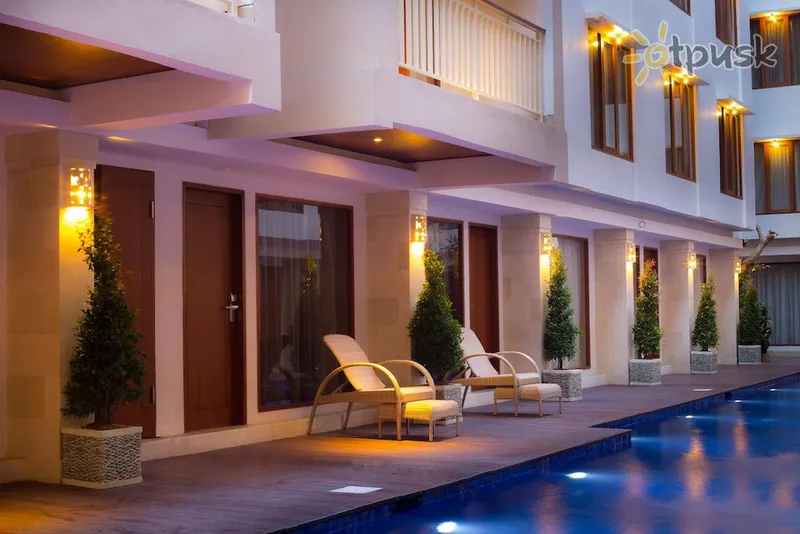 Фото отеля The Sun Hotel & Spa 4* Kuta (Balis) Indonezija išorė ir baseinai