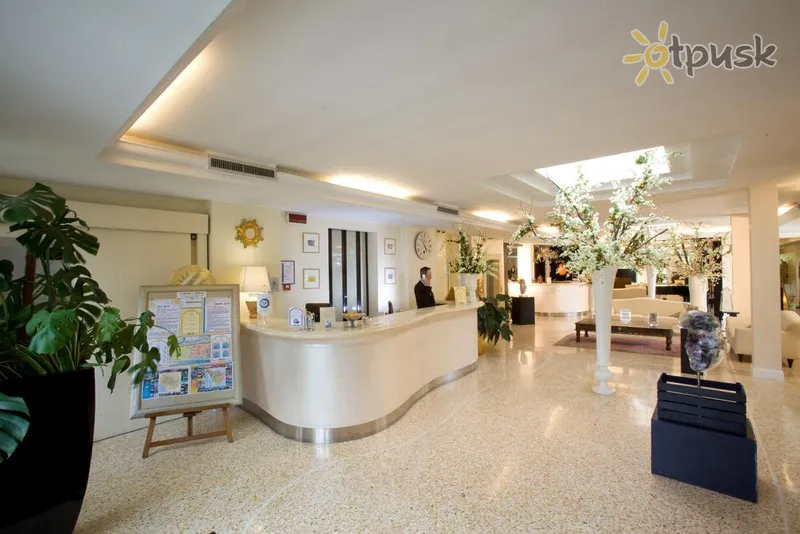 Фото отеля iH Hotels Logos Forte Dei Marmi 4* Форте-дей-Мармі Італія лобі та інтер'єр