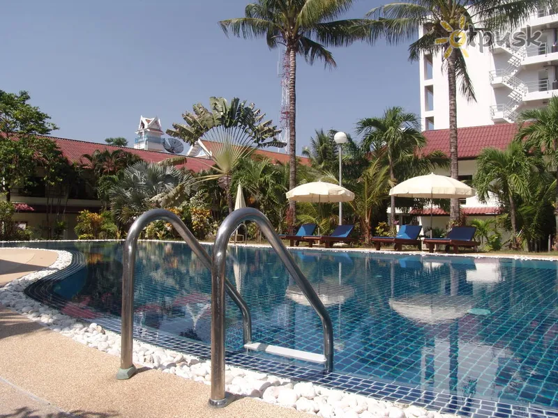 Фото отеля Patong Palace Hotel 3* par. Puketa Taizeme ārpuse un baseini