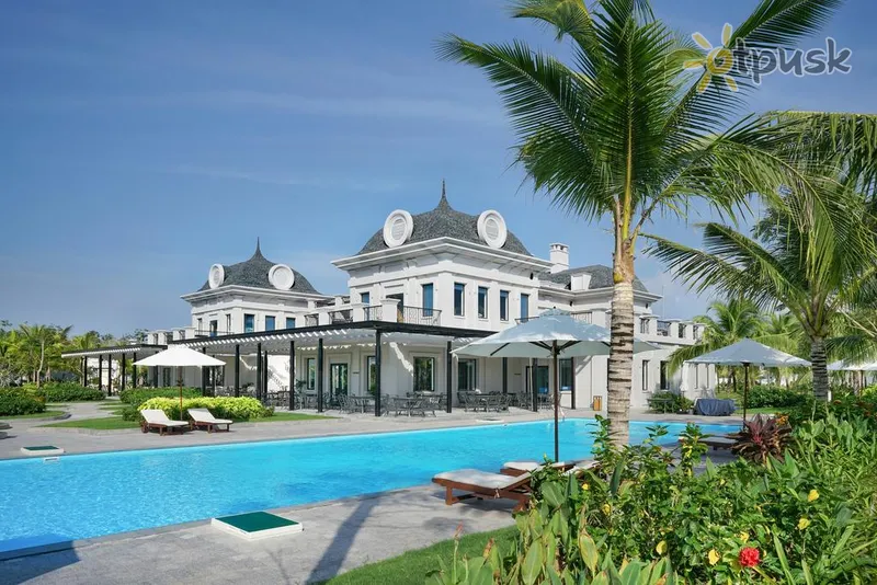 Фото отеля Vinpearl Phu Quoc Resort & Golf 5* о. Фукуок В'єтнам екстер'єр та басейни