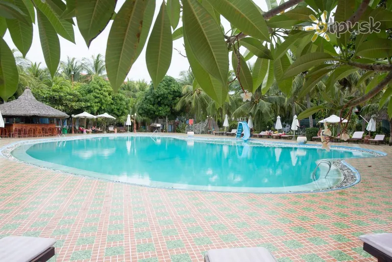 Фото отеля Palmira Beach Resort & Spa 3* Phan Thiet Vietnamas išorė ir baseinai