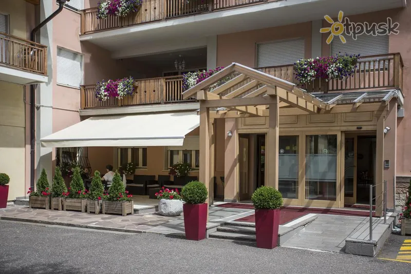 Фото отеля Sacro Cuore Park Hotel 3* Валь-ди-Фьемме Италия экстерьер и бассейны