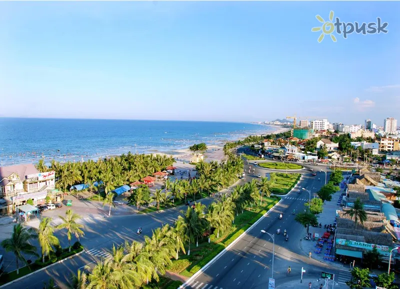 Фото отеля Sea Front Hotel 3* Дананг В'єтнам екстер'єр та басейни