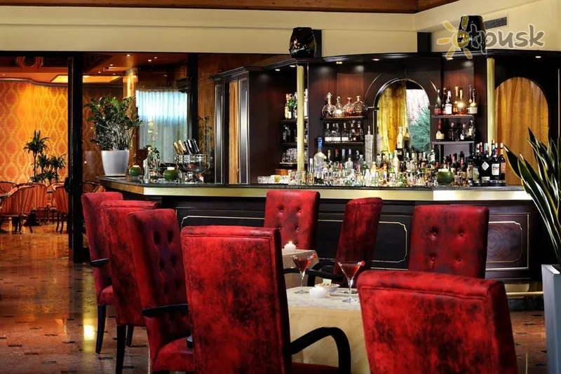 Фото отеля Marriott Milan Hotel 4* Milāna Itālija bāri un restorāni
