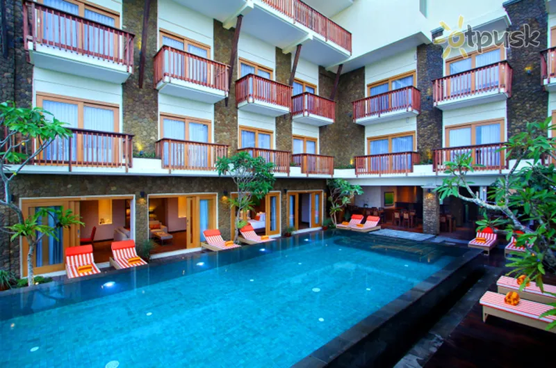 Фото отеля The Kirana 4* Seminyakas (Balis) Indonezija išorė ir baseinai