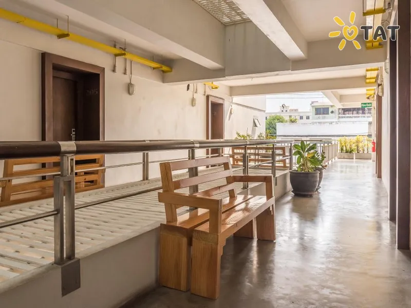 Фото отеля T Series Place Serviced Apartment 4* Бангкок Таїланд лобі та інтер'єр