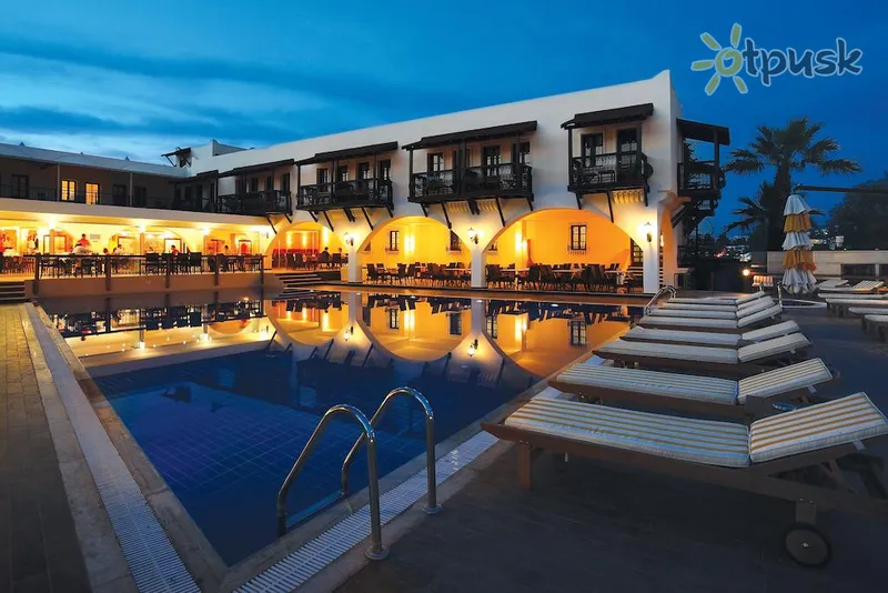 Фото отеля Costa Bitezhan 4* Бодрум Туреччина екстер'єр та басейни