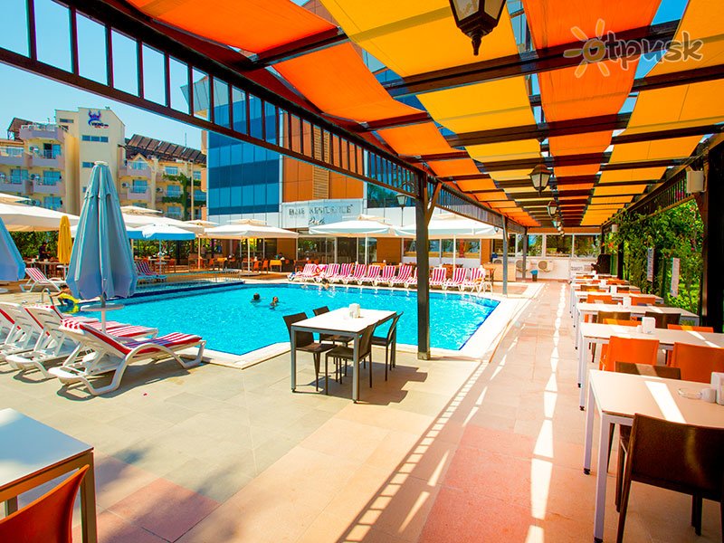 Фото отеля Fame Residence Beach Park 4* Кемер Турция бары и рестораны