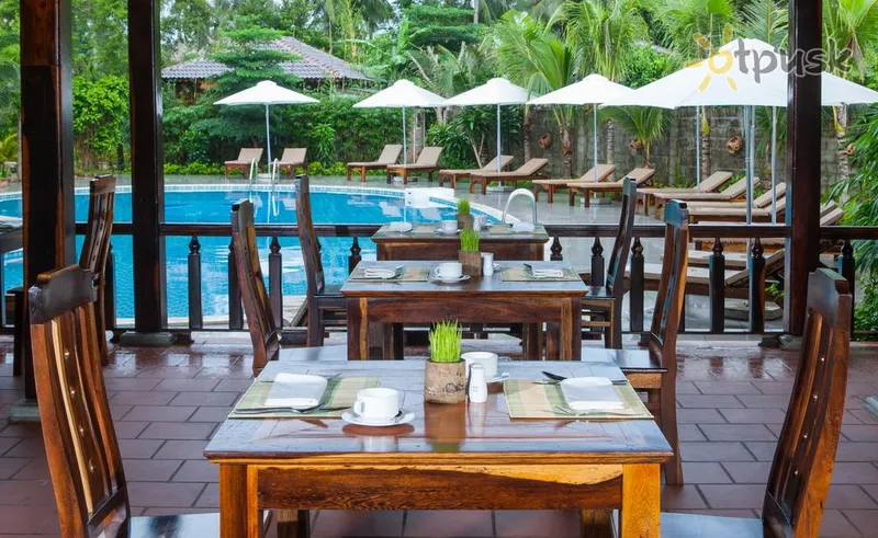 Фото отеля Elwood Premier Resort Phu Quoc 4* о. Фукуок Вьетнам бары и рестораны