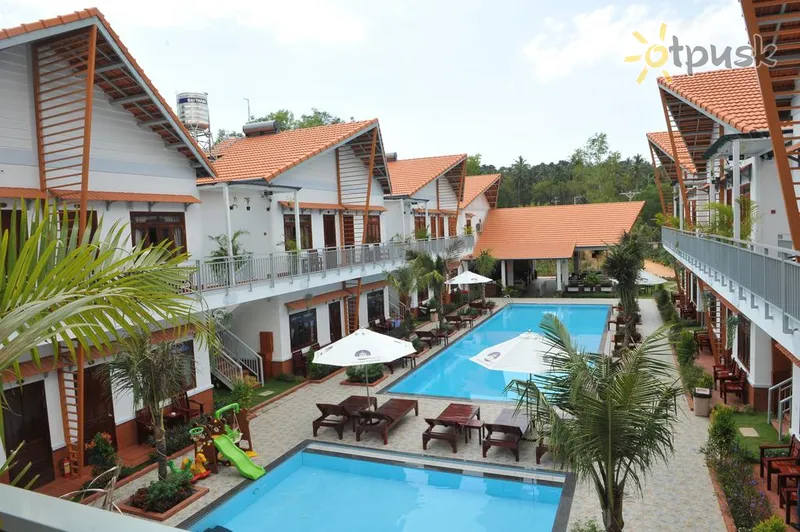 Фото отеля Camellia Resort & Spa 4* о. Фукуок Вьетнам экстерьер и бассейны