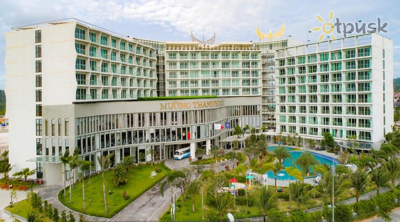 Фото отеля Muong Thanh Luxury Phu Quoc Hotel 5* о. Фукуок Вьетнам экстерьер и бассейны