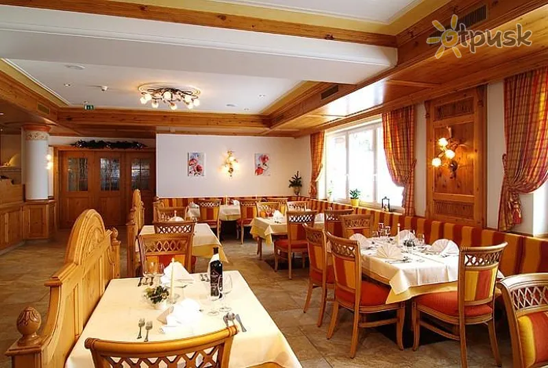 Фото отеля Lifthotel 3* Кицбюэль Австрия бары и рестораны