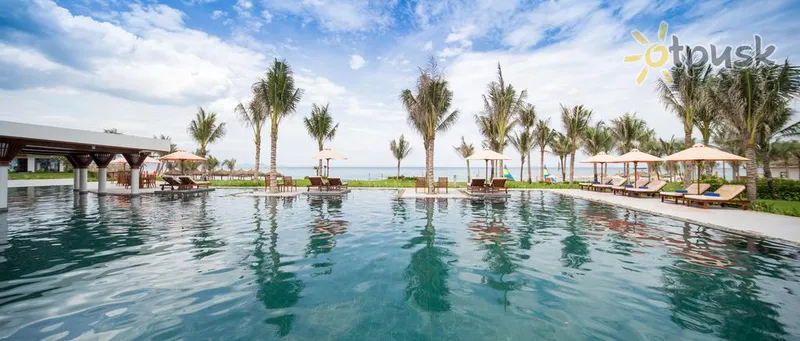 Фото отеля Cam Ranh Riviera Beach Resort & Spa 5* Nha Trang Vietnamas išorė ir baseinai