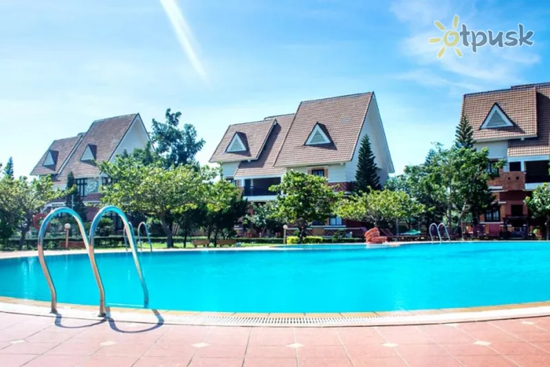 Фото отеля Lotus Vung Tau Resort 3* Вунгтау Вьетнам экстерьер и бассейны