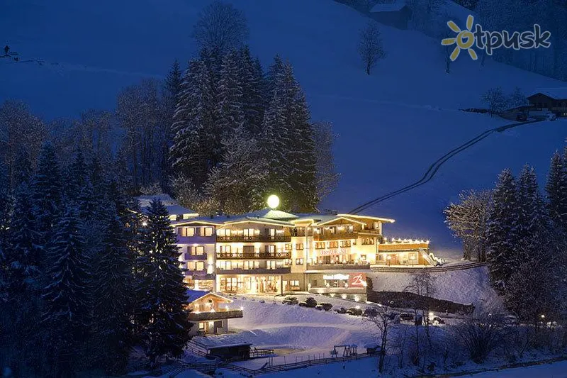 Фото отеля Berghof Hotel 4* Зелль Австрия экстерьер и бассейны