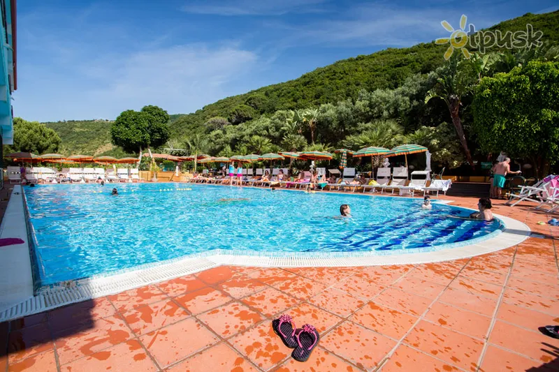 Фото отеля Santa Lucia Hotel 4* Kalabrija Italija išorė ir baseinai