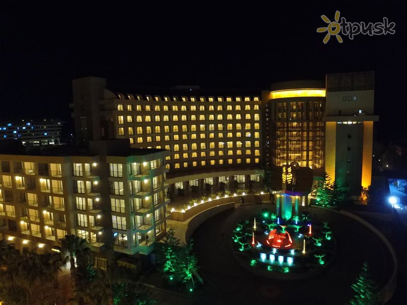 Фото отеля Fame Residence Lara & Spa 5* Анталия Турция экстерьер и бассейны