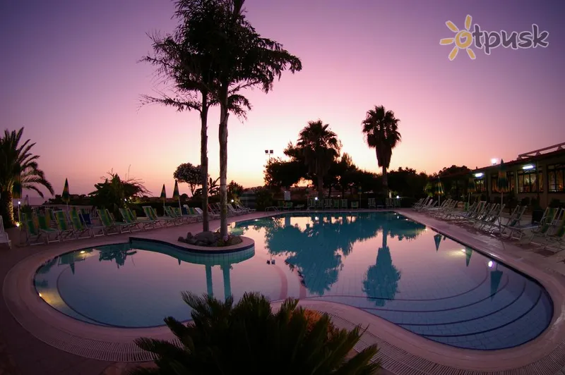 Фото отеля Sciaron Hotel Residence 3* Калабрія Італія екстер'єр та басейни