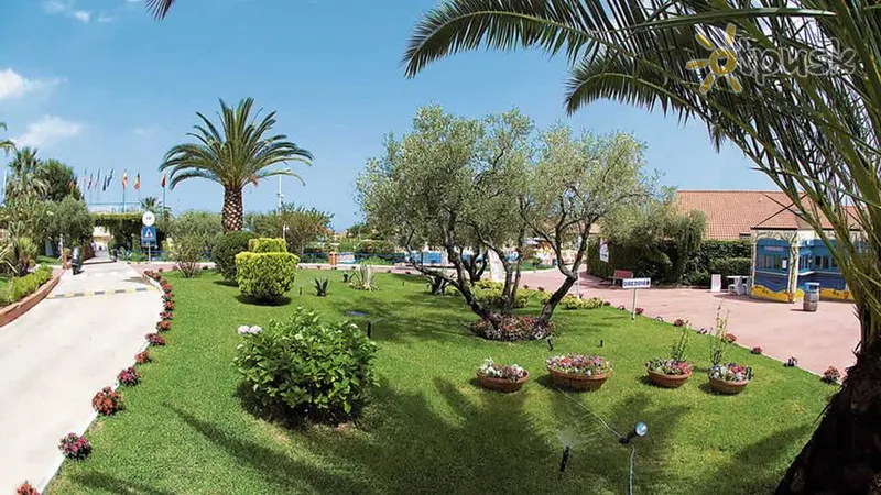 Фото отеля Villaggio Club La Pace 4* Калабрія Італія екстер'єр та басейни