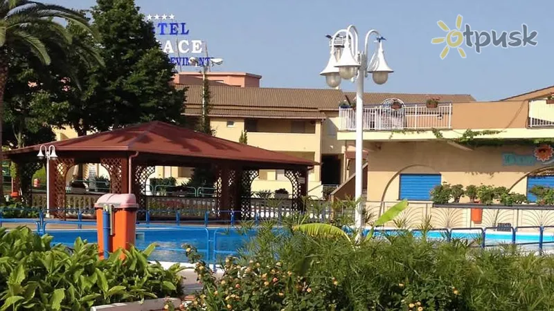 Фото отеля Villaggio Club La Pace 4* Kalabrija Italija išorė ir baseinai