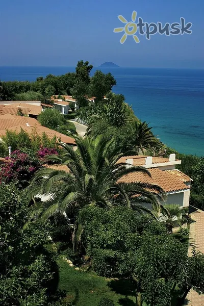 Фото отеля Villaggio Stromboli Hotel 3* Калабрія Італія пляж