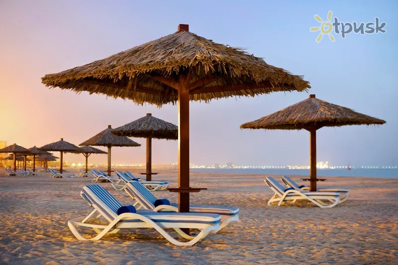 Фото отеля Hilton Al Hamra Beach & Golf Resort 5* Рас Аль-Хайма ОАЭ пляж