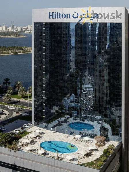 Фото отеля Corniche Hotel Sharjah 5* Шарджа ОАЭ экстерьер и бассейны