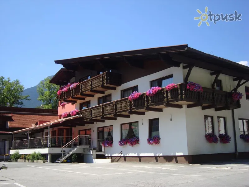 Фото отеля Auderer Hotel 3* Insbruka Austrija ārpuse un baseini