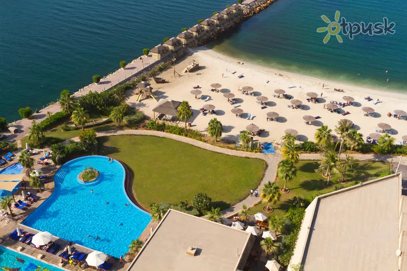 Фото отеля Radisson Blu Resort Sharjah 5* Шарджа ОАЭ пляж