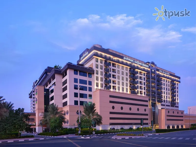 Фото отеля Pullman Dubai Creek City Centre Residences 5* Dubajus JAE išorė ir baseinai