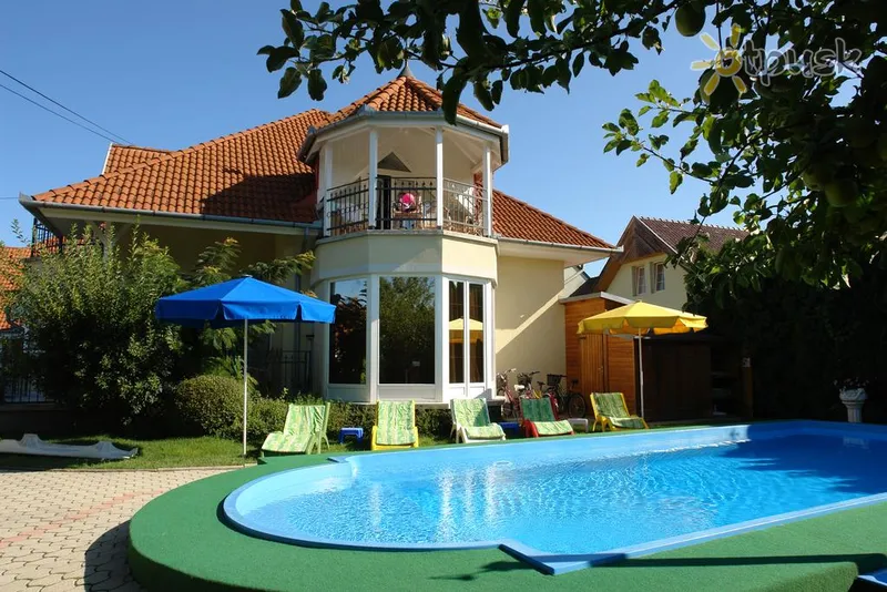 Фото отеля Admiral Hotel 3* Кестхей Угорщина екстер'єр та басейни