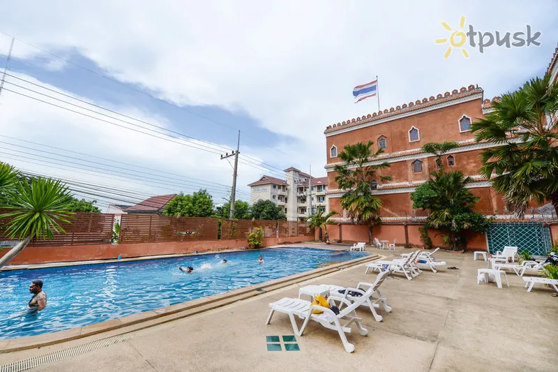 Фото отеля The Sun Resort & Spa 3* Паттайя Таїланд екстер'єр та басейни