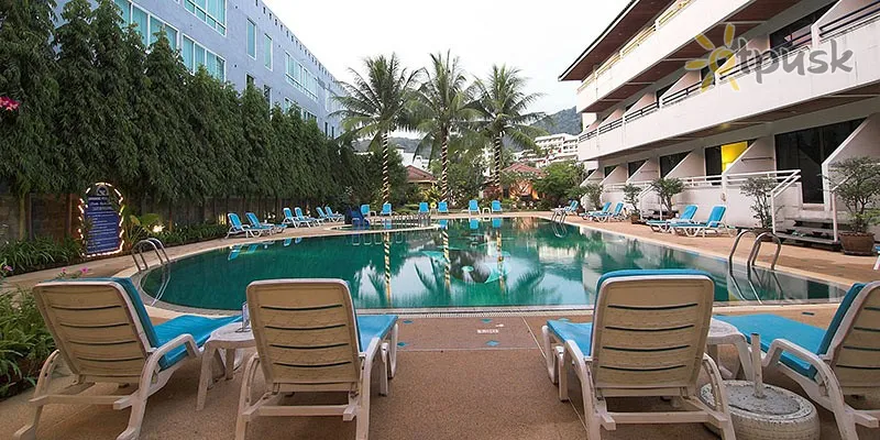 Фото отеля Karon Whale Resort Phuket 3* о. Пхукет Таиланд экстерьер и бассейны