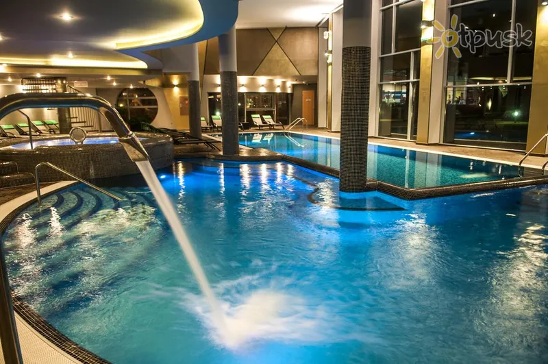Фото отеля Azur Premium Hotel 4* Шиофок Венгрия экстерьер и бассейны